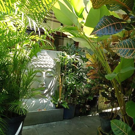 Rika Sanur Homestay Екстер'єр фото