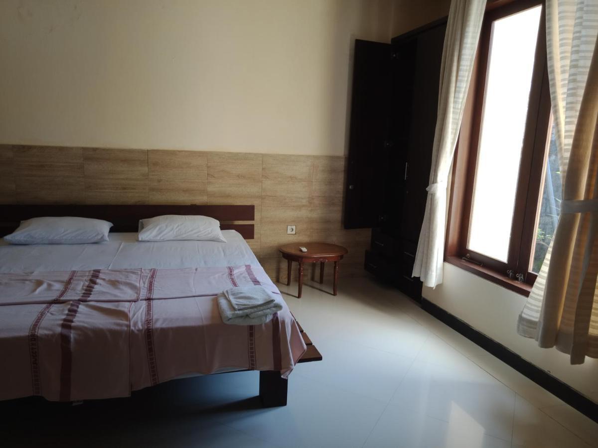 Rika Sanur Homestay Екстер'єр фото