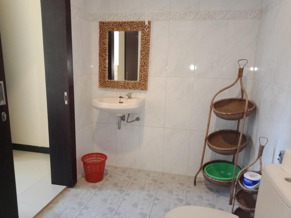 Rika Sanur Homestay Екстер'єр фото