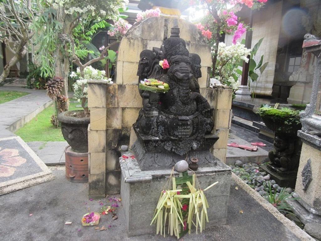 Rika Sanur Homestay Екстер'єр фото